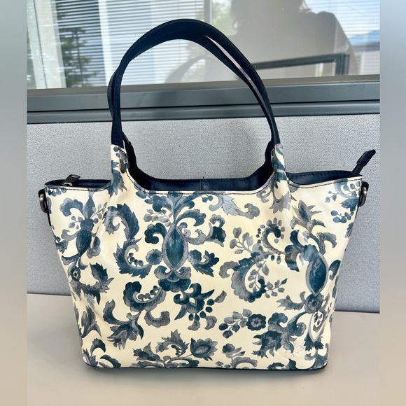 NWT Patricia Nash Argenta Leather Tote in Renaissance Revival - Picture 3 of 4